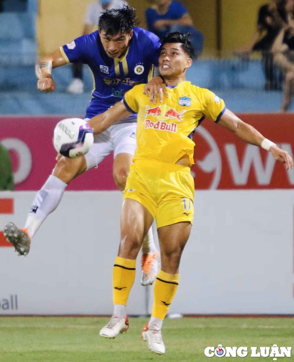 van quyet va tuan hai toa sang ha noi fc danh bai hagl 2 1 tren san hang day hinh 7