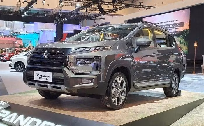 chi tiet mau xe mitsubishi xpander cross 2023 vua ra mat hinh 2