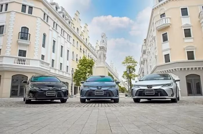 toyota corolla altis 2022 nang dong va tre trung hinh 6