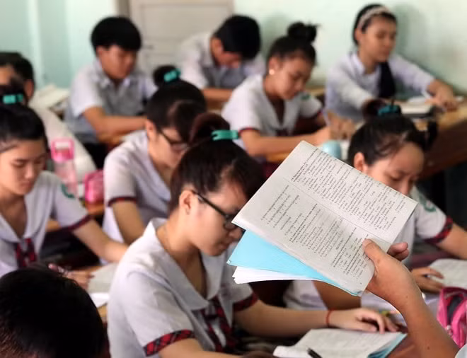 bo gddt tra loi cu tri ve tinh trang tre em bi bao hanh ap luc ve hoc tap gia tang hinh 1