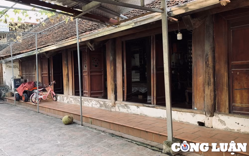 ngoi nha co hon 350 tuoi duoc dung than toc trong 1 dem o ha noi hinh 2