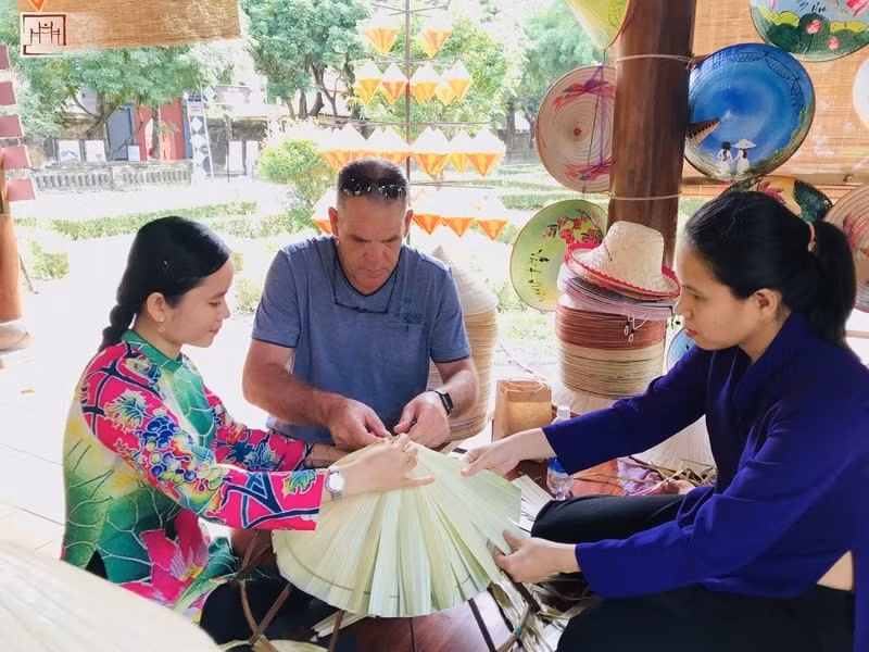 net dep co kinh binh yen khong gian van hoa luc bo hinh 8