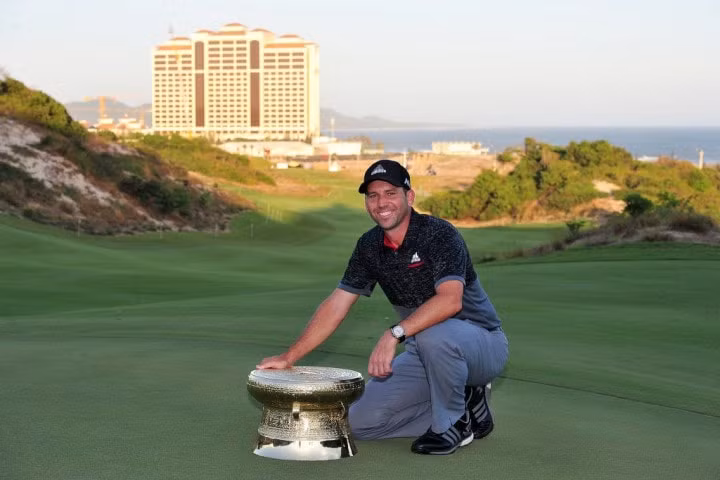 asian development tour den viet nam va cu hich cho thi truong golf hinh 1