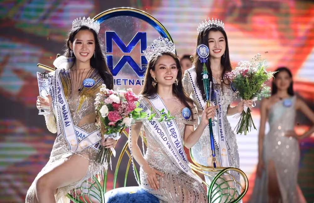 huynh nguyen mai phuong dang quang miss world vietnam 2022 hinh 2
