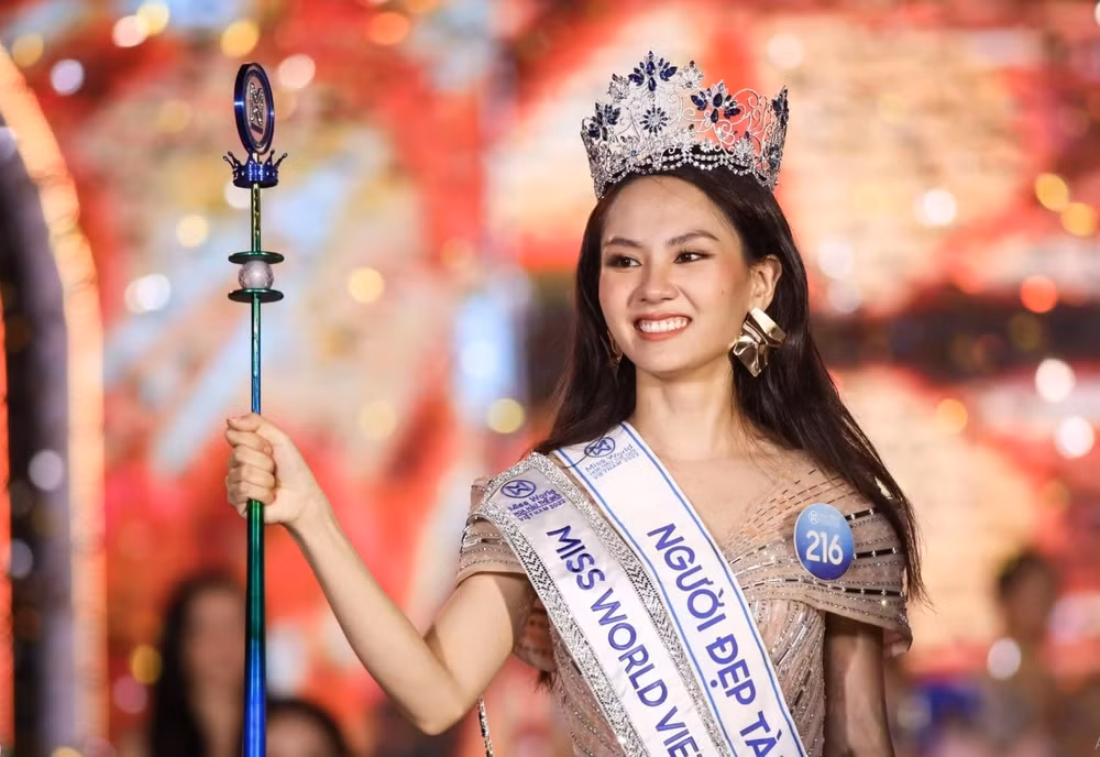 huynh nguyen mai phuong dang quang miss world vietnam 2022 hinh 1