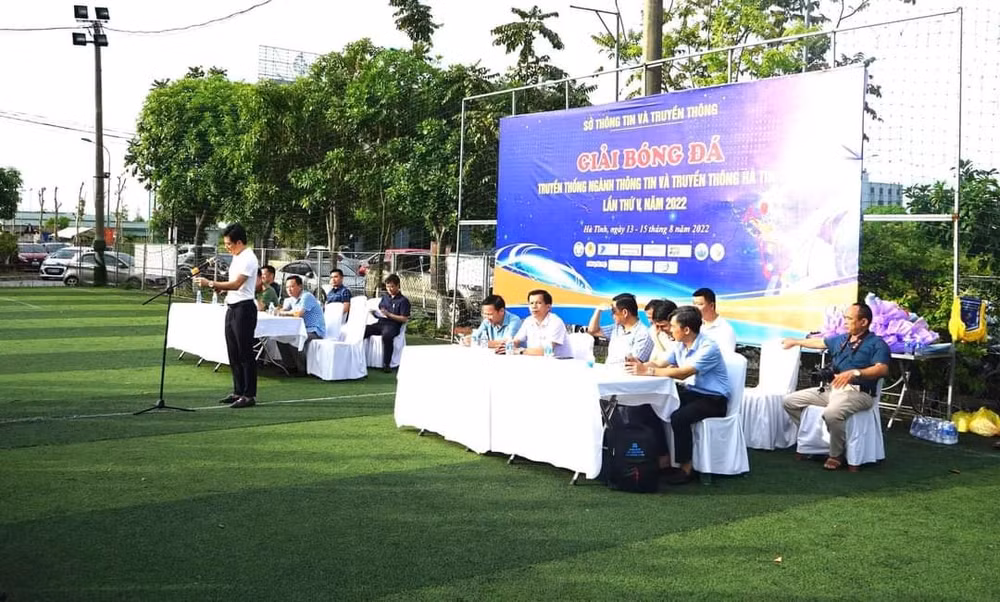 khai mac giai bong da truyen thong nganh tttt ha tinh lan thu v nam 2022 hinh 1
