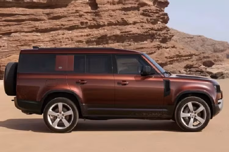 land rover defender 130 gia du kien hon 76 ty dong sap ve viet nam hinh 6