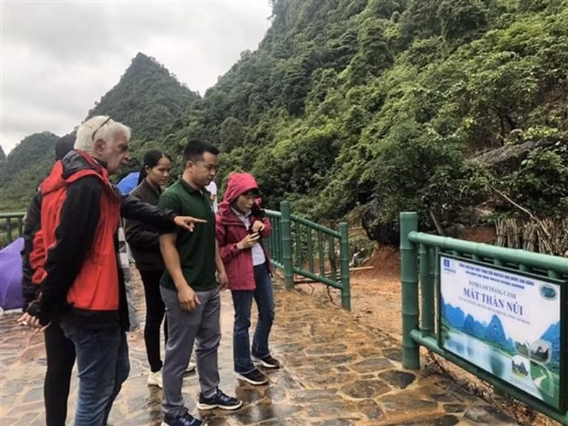 tai tham dinh danh hieu cong vien dia chat toan cau non nuoc cao bang hinh 1