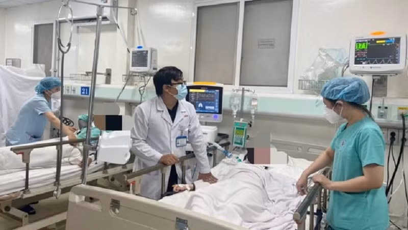 an hoa khon luong khi tuy tien su dung ruou tu ngam hinh 2