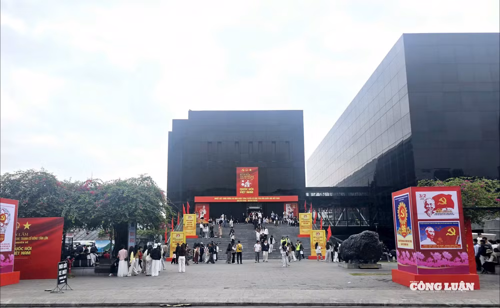 3-du-lich-quang-ninh-bung-no-6-ngay-nghi-tet-binh-ngo.jpg