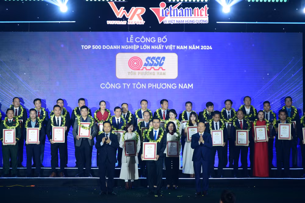 Mặc dù thời gian qua thị trường tôn thép gặp nhiều khó khăn nhưng Tôn Phương Nam vẫn tiếp tục khẳng định sức mạnh, chất lượng... và đã lọt Top 500 Doanh nghiệp lớn nhất Việt Nam năm 2024.