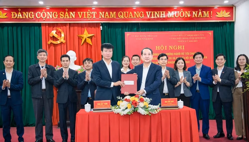 bàn giao