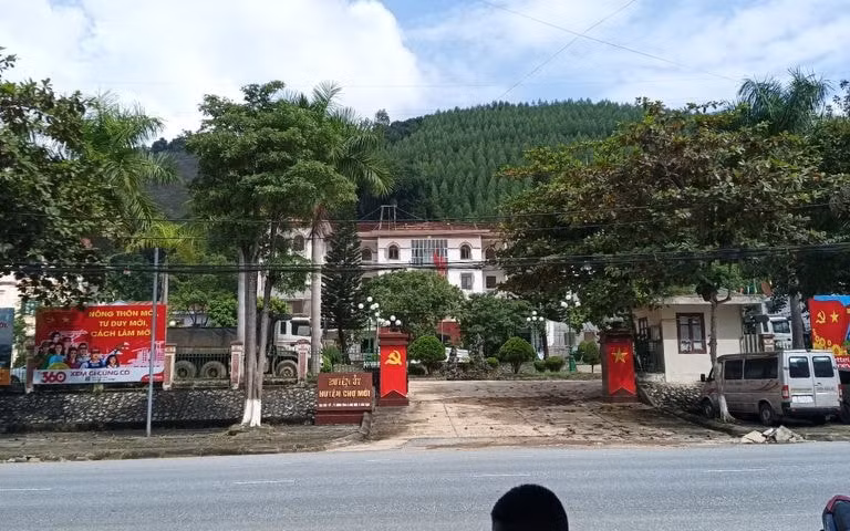 hang loat hop tac xa hoat dong bat chap phap luat hinh 1