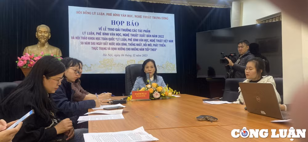 ton vinh 19 tac pham ly luan phe binh van hoc nghe thuat chat luong cao hinh 2