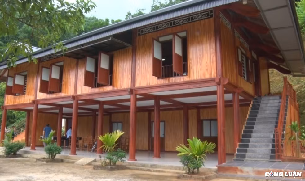 ban muong bich tru diem den giau ban sac van hoa o hoa binh hinh 1