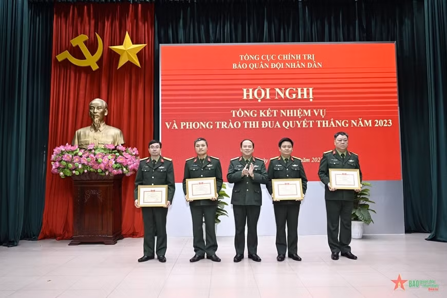 bao quan doi nhan dan tong ket nhiem vu va phong trao thi dua quyet thang hinh 1