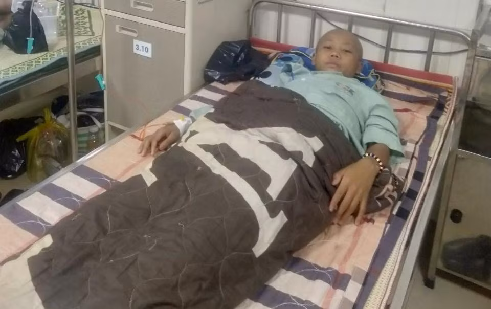 nam sinh nguoi dan toc kho mu bi ung thu can lam su giup do va chia se hinh 1