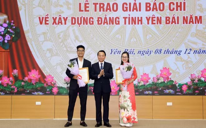yen bai trao giai bao chi ve xay dung dang tinh yen bai nam 2023 hinh 1