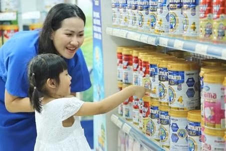 bi quyet giup vinamilk tang truong thi phan trong boi canh suc mua sut giam hinh 7