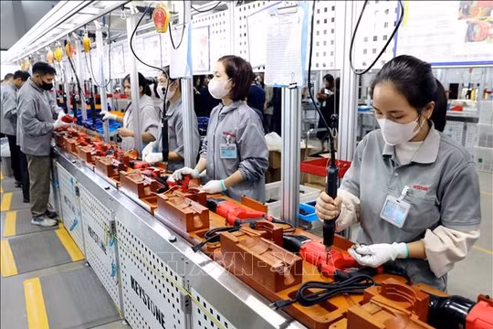 Nghị quyết số 10-NQ/TW của Bộ Chính trị về phát triển kinh tế có vốn đầu tư nước ngoài