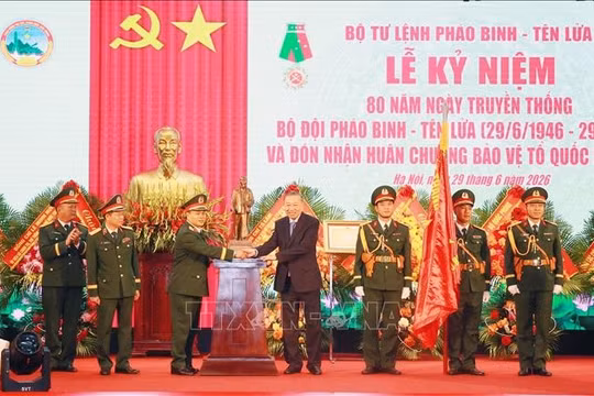 Tổng Bí thư, Chủ tịch nước Tô Lâm: Pháo binh-Tên lửa là lực lượng hỏa lực rất quan trọng, phải trở thành trụ cột của sức mạnh tác chiến