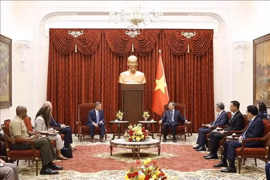 Tổng Bí thư, Chủ tịch nước Tô Lâm tiếp Quyền Bộ trưởng Hải quân Hoa Kỳ
