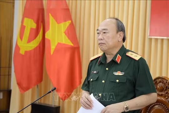 Xây dựng lực lượng vũ trang "mẫu mực, tiêu biểu", nâng cao sức mạnh tổng hợp