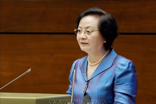 Chính phủ tập trung xây dựng, hoàn thiện đồng bộ thể chế gắn với cải cách mạnh mẽ thủ tục hành chính