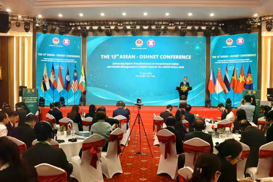 120 đại biểu đến từ 11 quốc gia tham dự Diễn đàn ASEAN-OSHNET tại Đà Nẵng