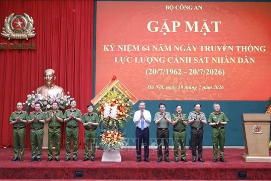 Xây dựng lực lượng Cảnh sát nhân dân đáp ứng yêu cầu trong tình hình mới