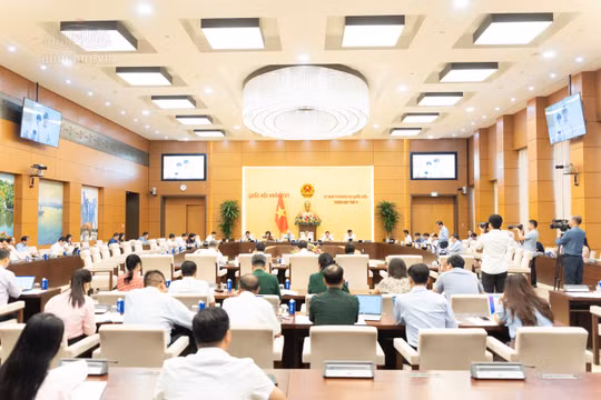 Ủy ban Thường vụ Quốc hội sẽ xem xét nhiều chính sách y tế quan trọng