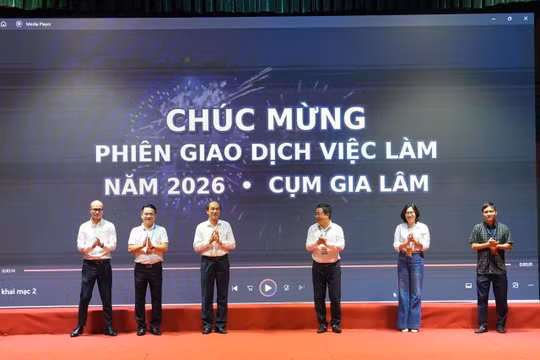 Hà Nội: 42 doanh nghiệp mang đến gần 4.000 cơ hội việc làm tại phiên giao dịch lưu động