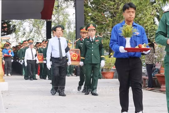 Cần Thơ: Tổ chức lễ viếng, truy điệu và an táng 38 hài cốt liệt sĩ