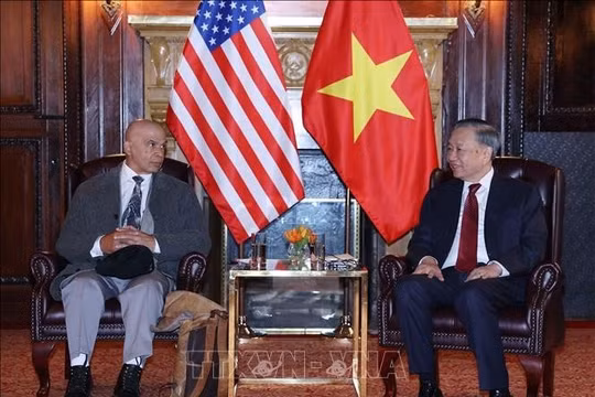 Củng cố tình hữu nghị, tăng cường hiểu biết giữa nhân dân Việt Nam - Hoa Kỳ