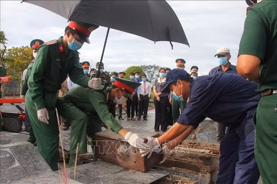 Cà Mau: Hơn 2.100 mẫu sinh phẩm phục vụ xác định danh tính liệt sĩ