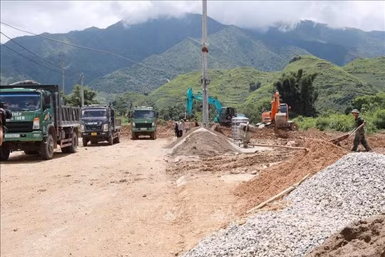 Khẩn trương khắc phục hậu quả thiên tai, sớm ổn định đời sống người dân Mường Than