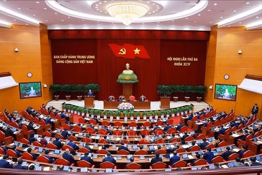 Thông cáo báo chí về ngày làm việc thứ nhất Hội nghị Trung ương 3, khoá XIV