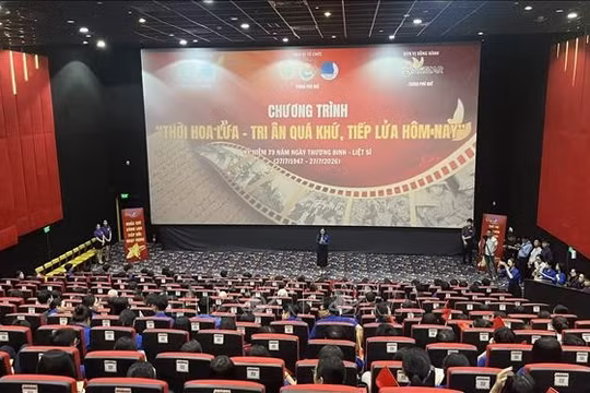 Tuổi trẻ thành phố Huế thắp lên ngọn lửa tri ân, tô thắm nghĩa tình