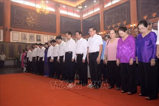 Lễ giỗ Anh hùng, liệt sĩ và người có công tại An Giang