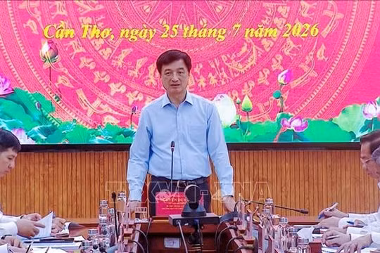Công bố quyết định của Bộ Chính trị kiểm tra, giám sát Ban Thường vụ Thành ủy Cần Thơ