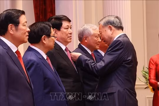 Tri ân các thế hệ lãnh đạo Đảng, Nhà nước vì những đóng góp cho sự nghiệp cách mạng