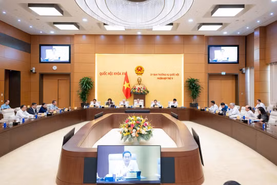 Đặt 'hàng rào' kiểm soát rủi ro trong hoạt động ngân hàng