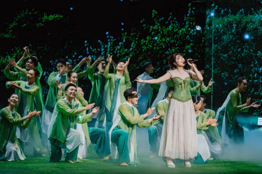 ’True Concert - Tình Đất’’: Ấn tượng với tác phẩm ‘’Mãi nương tựa bên Người’’