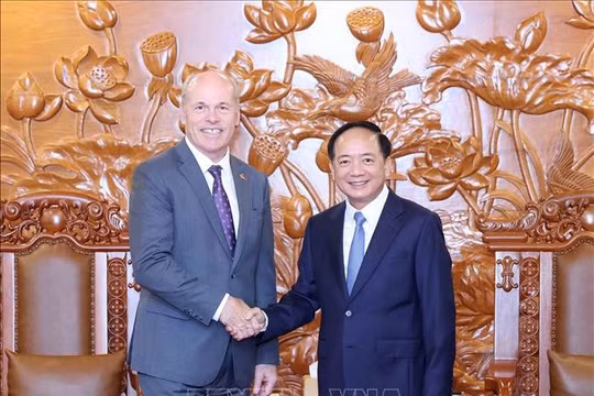 Việt Nam - Canada thúc đẩy kết nối báo chí, truyền thông