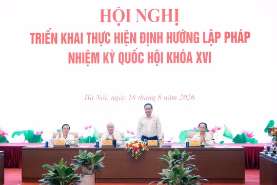 Xây dựng hệ thống pháp luật đồng bộ, minh bạch, mở đường cho kiến tạo phát triển