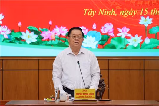 Đẩy mạnh chuyển đổi số để nâng cao hiệu quả chính quyền địa phương 2 cấp