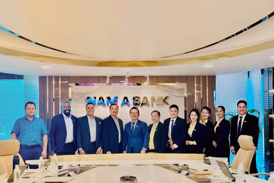 Nam A Bank nâng quy mô hợp tác với BlueOrchard lên 100 triệu USD, tiếp tục mở rộng tín dụng với các đối tác Thuỵ Sĩ 