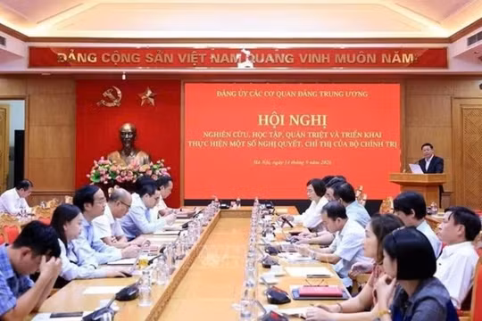 Thống nhất nhận thức, quyết tâm hành động theo các nghị quyết, chỉ thị của Bộ Chính trị