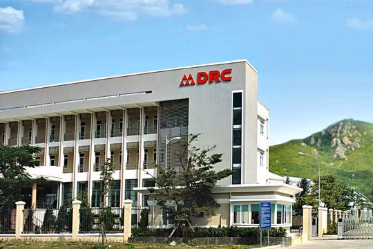 Cao su Đà Nẵng (DRC) chốt hơn 77 tỷ đồng cổ tức, mức 500 đồng/cp thấp hơn nhiều năm trước và kế hoạch lợi nhuận 2026 bỏ ngỏ