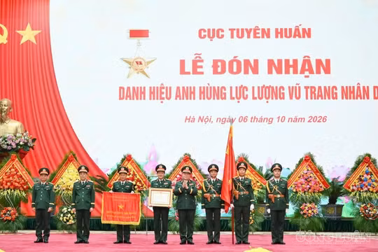 Cục Tuyên huấn đón nhận danh hiệu Anh hùng, tiếp nối truyền thống vẻ vang